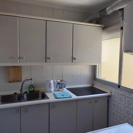 By Sea Guest house *